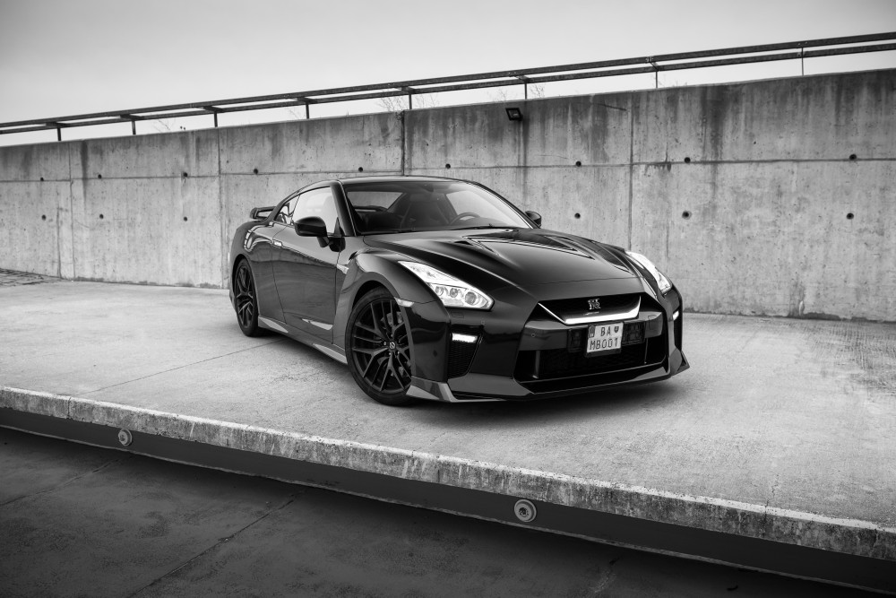 Nissan R35 GT-R Black Edition MY2017 test